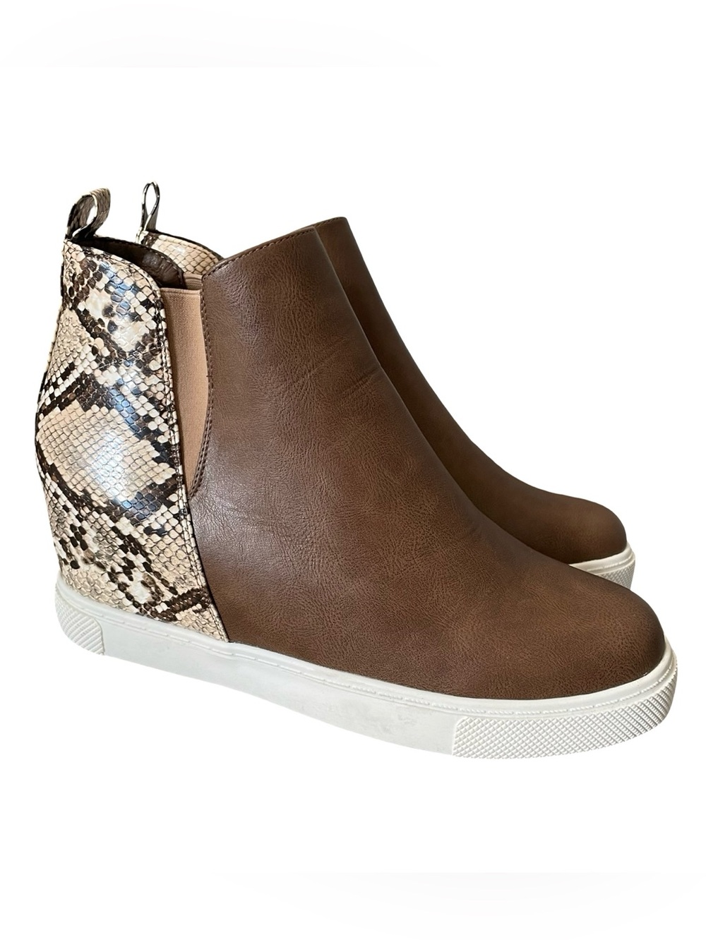 Tinstree Brown Wedge Ankle Booties with Snake-Print Heel Size 9